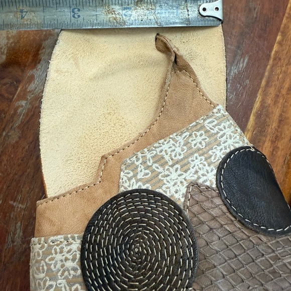 THINK! Brown Leather Birkenstock Sandals Flip Flops Size 39/8.5 (TD) - Picture 12 of 12